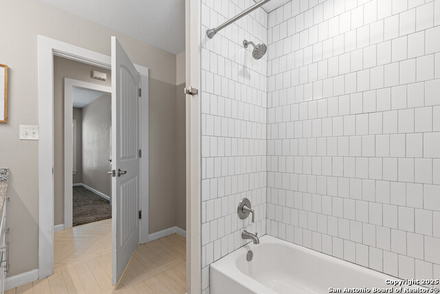 Image 17 of 30 For 2523 Kings Hwy W