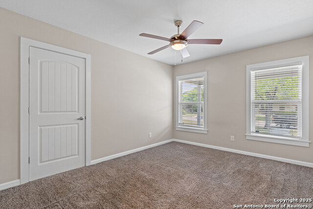 Image 18 of 30 For 2523 Kings Hwy W