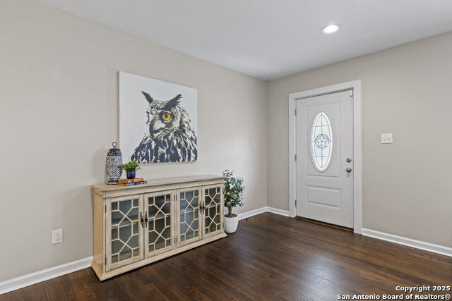 Image 6 of 30 For 2523 Kings Hwy W