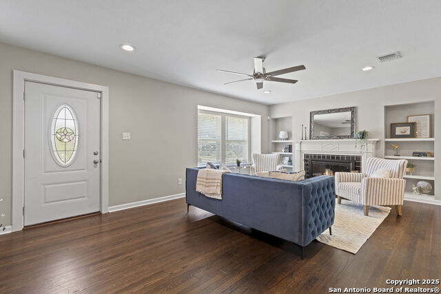 Image 7 of 30 For 2523 Kings Hwy W