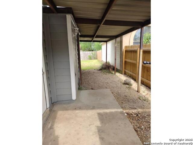Image 11 of 25 For 6314 Village Arbor