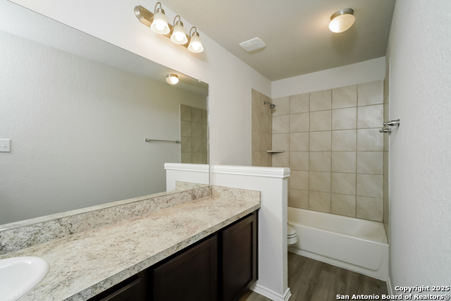 Listing photo id 14 for 10431 Green Branch