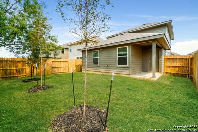 Listing photo id 2 for 10431 Green Branch