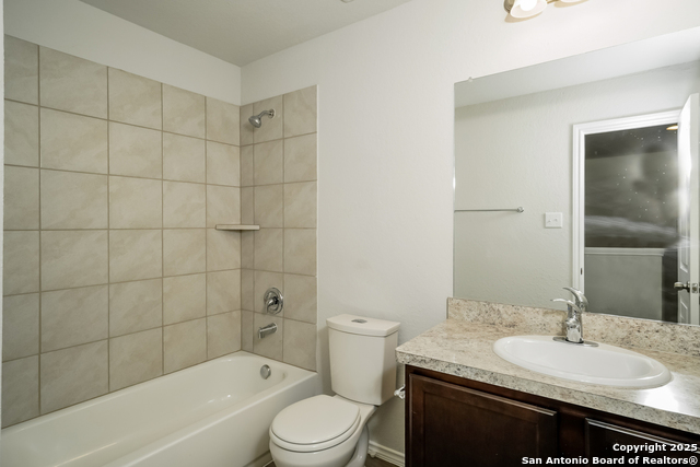 Listing photo id 6 for 10431 Green Branch