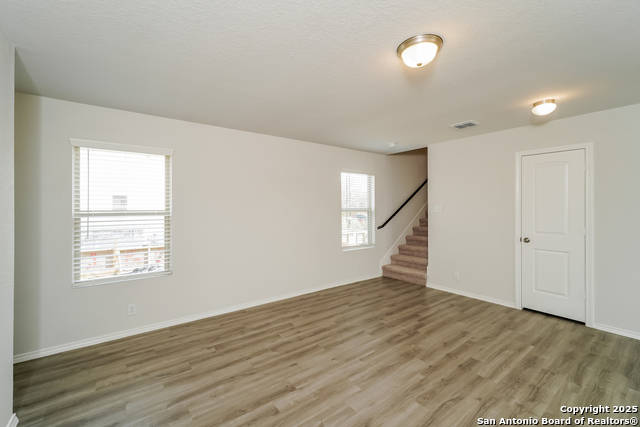 Listing photo id 7 for 10431 Green Branch