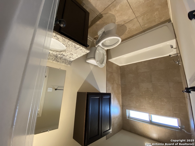 Image 20 of 32 For 6022 Jax Way  102