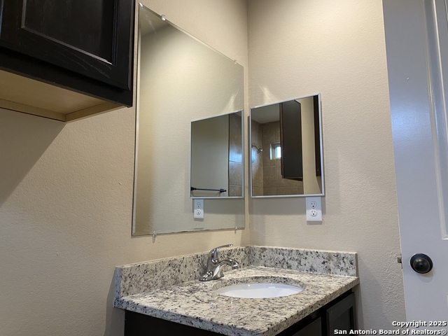Image 21 of 32 For 6022 Jax Way  102