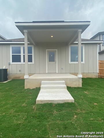 Listing photo id 13 for 2931 Angelou Street