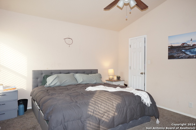Listing photo id 11 for 7311 Scordato