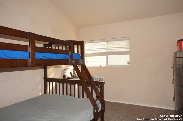 Listing photo id 18 for 7311 Scordato