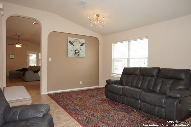 Listing photo id 1 for 7311 Scordato
