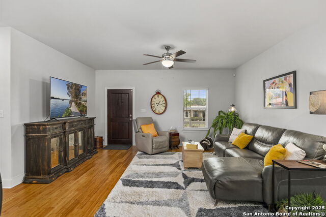 Image 7 of 24 For 419 Channing Ave