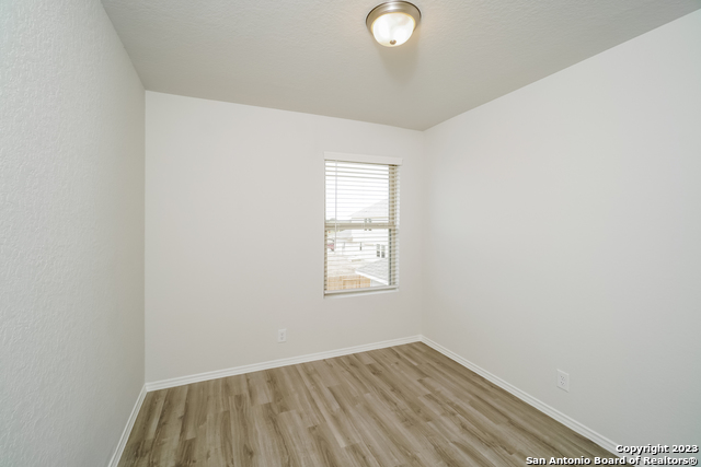 Image 11 of 15 For 9422 Somers Bend