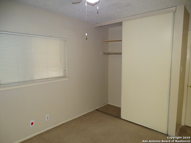 Listing photo id 10 for 5931 Sunrise Village