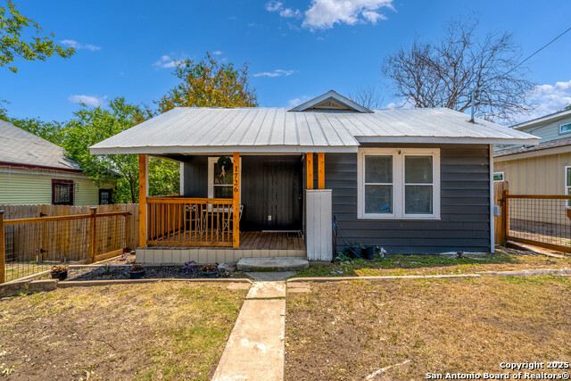 Details for 1726 Center  , San Antonio, TX 78202