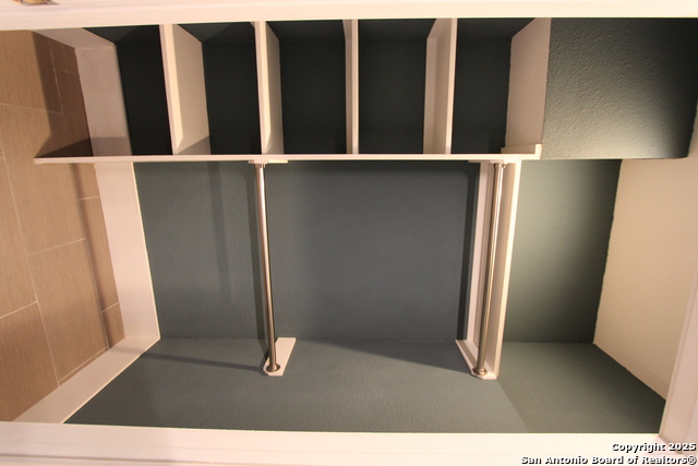 Image 13 of 18 For 1427 Burnet Street