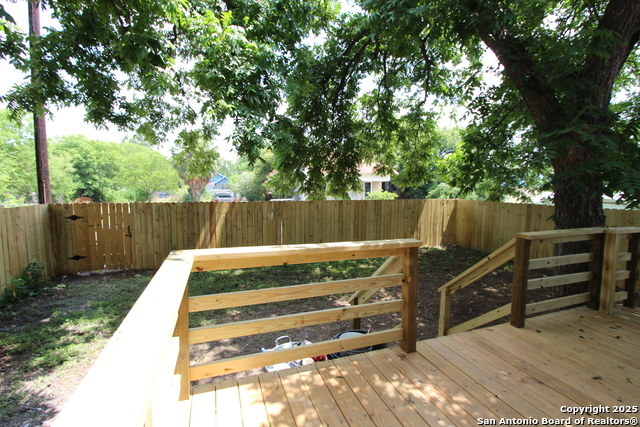 Image 18 of 18 For 1427 Burnet Street