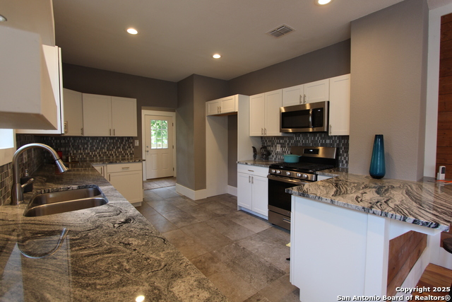 Image 7 of 18 For 1427 Burnet Street