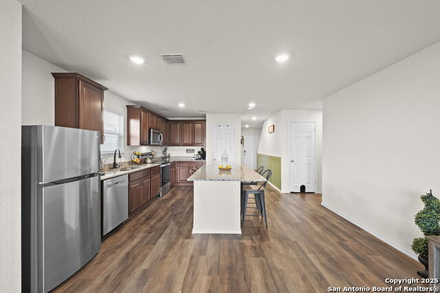 Image 11 of 42 For 6307 Willow Point Blvd