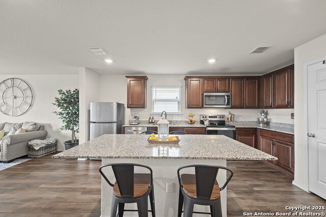 Image 13 of 42 For 6307 Willow Point Blvd