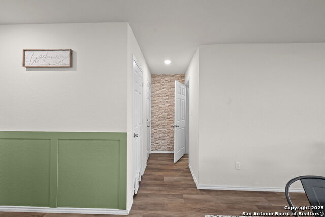 Image 14 of 42 For 6307 Willow Point Blvd
