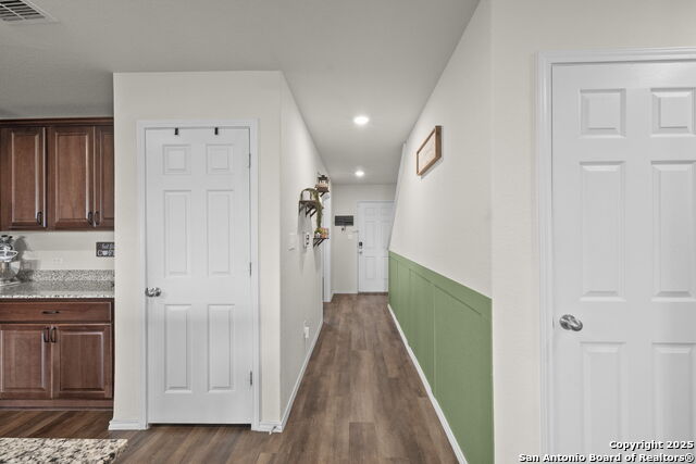 Image 15 of 42 For 6307 Willow Point Blvd