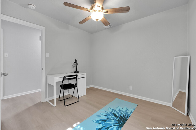 Listing photo id 15 for 97 Denton  