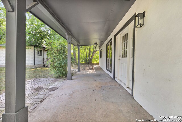 Listing photo id 16 for 97 Denton  