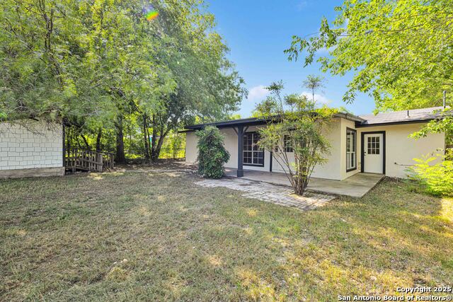 Listing photo id 17 for 97 Denton  
