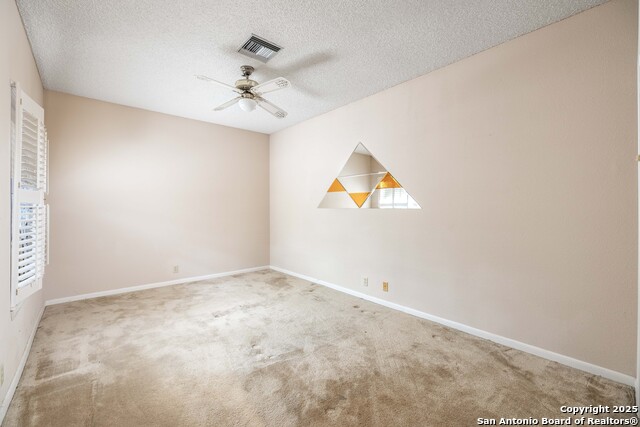 Image 17 of 21 For 8103 New Braunfels N 19
