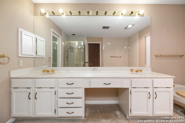 Image 20 of 21 For 8103 New Braunfels N 19