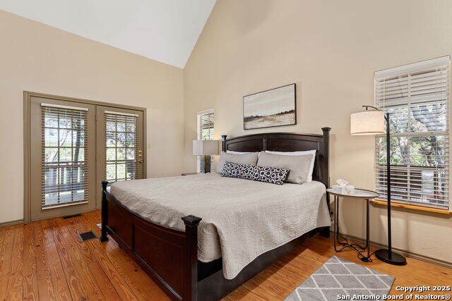 Listing photo id 27 for 2232 Valley