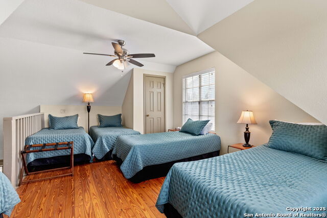 Listing photo id 34 for 2232 Valley