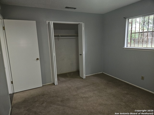 Listing photo id 13 for 6825 Grass Valley Dr
