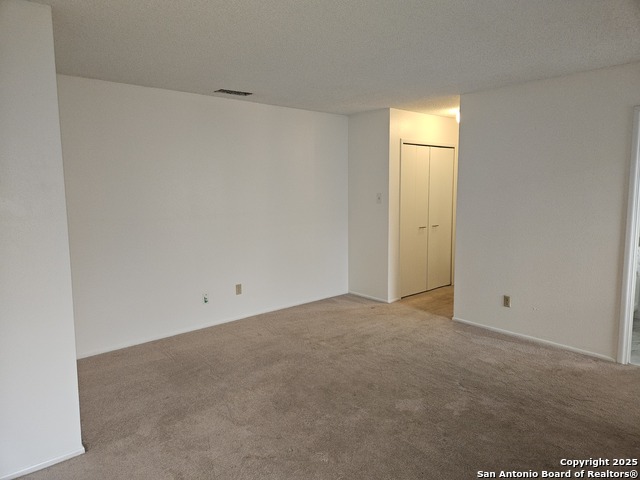 Listing photo id 16 for 6825 Grass Valley Dr