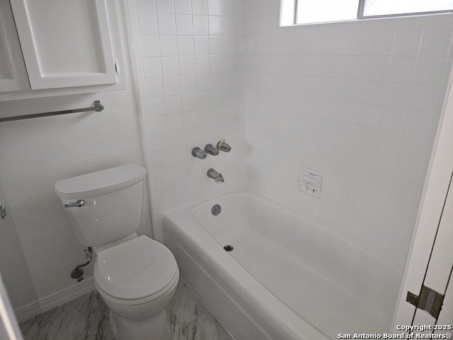 Listing photo id 19 for 6825 Grass Valley Dr