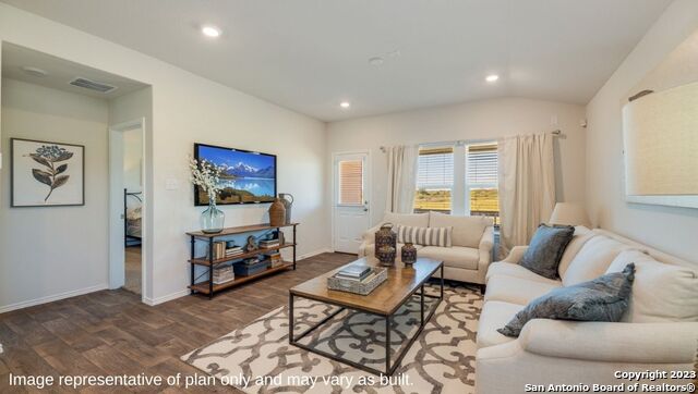 Listing photo id 8 for 1439 Chianti Pass