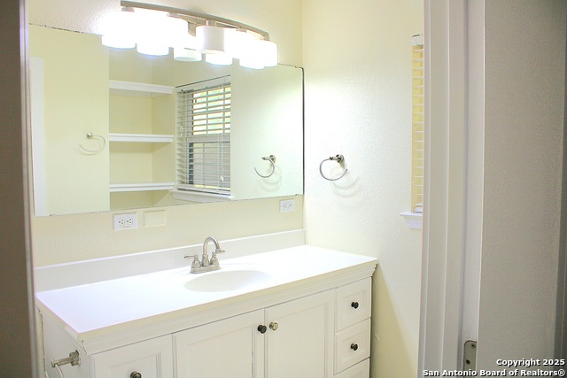 Image 28 of 34 For 9160 Aqua Dr