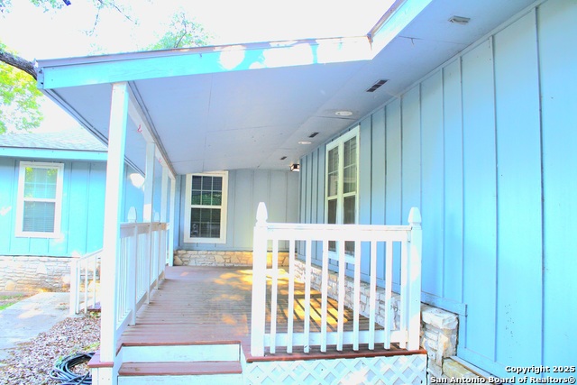 Image 4 of 34 For 9160 Aqua Dr