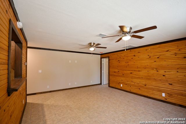 Image 2 of 17 For 1155 Fm 2722  103