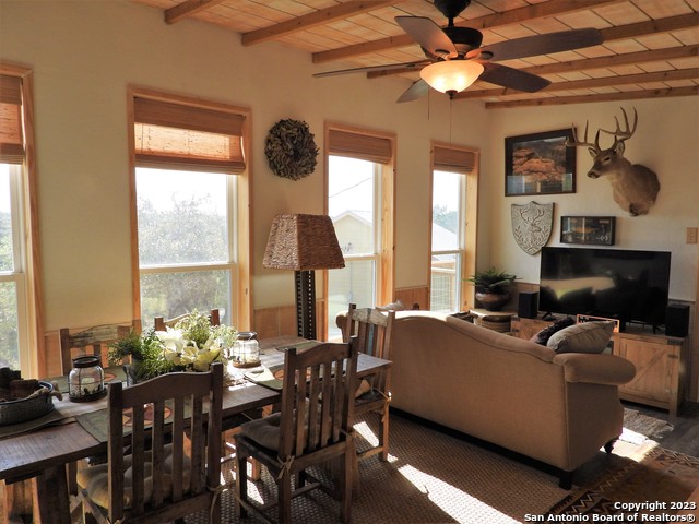 Listing photo id 11 for 171 Sunset Drive