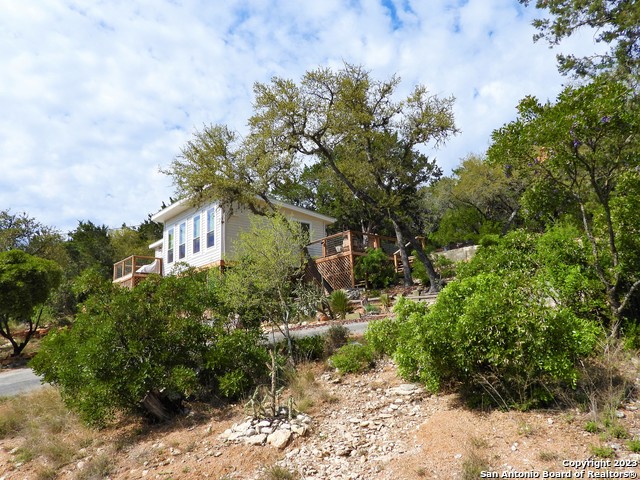 Listing photo id 0 for 171 Sunset Drive