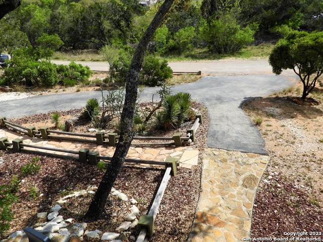 Listing photo id 28 for 171 Sunset Drive