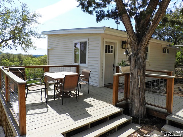 Listing photo id 5 for 171 Sunset Drive