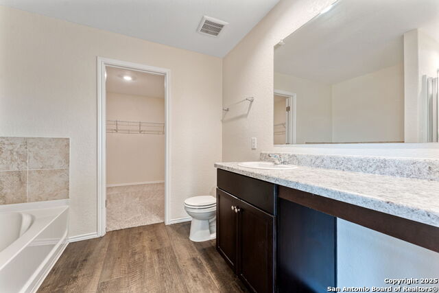 Image 15 of 25 For 8130 Crestway Landing