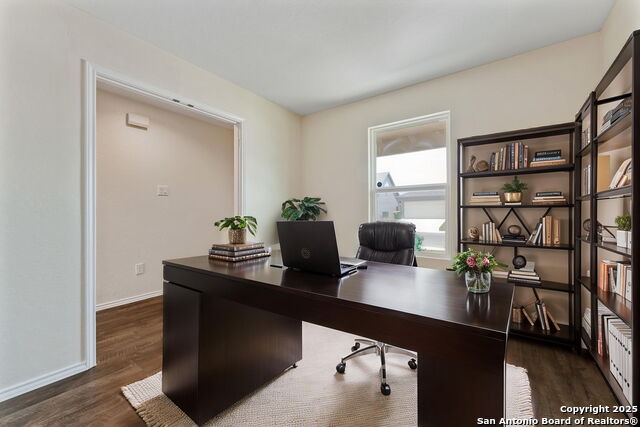 Image 4 of 25 For 8130 Crestway Landing