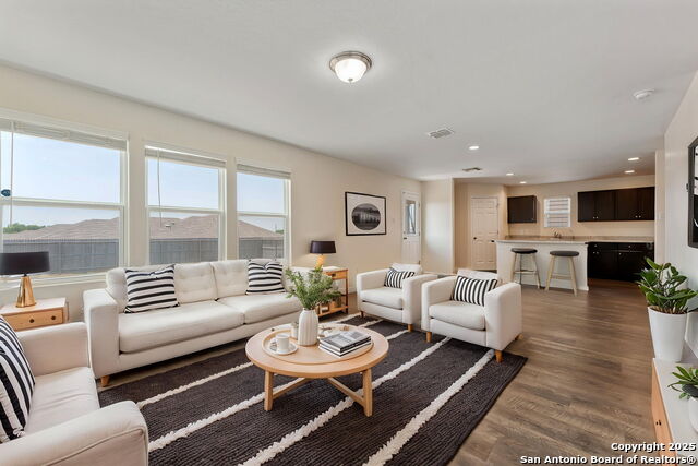 Image 5 of 25 For 8130 Crestway Landing