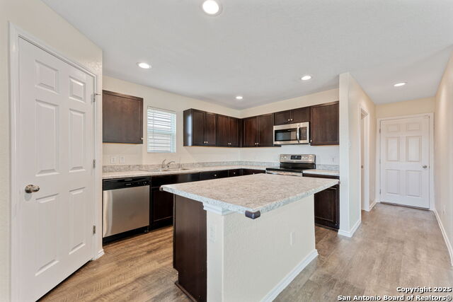 Image 9 of 25 For 8130 Crestway Landing