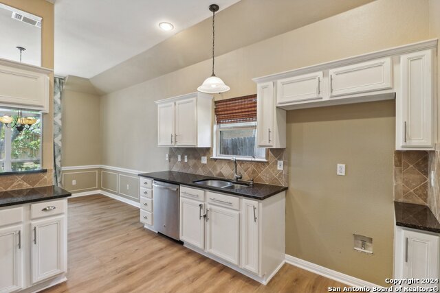 Image 10 of 28 For 453 Raven Ridge