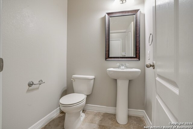 Listing photo id 19 for 10530 Branch Post
